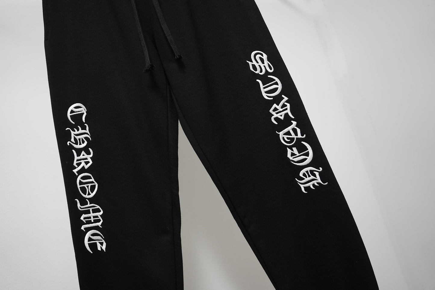 Chrome Hearts NEUE Hose W5007