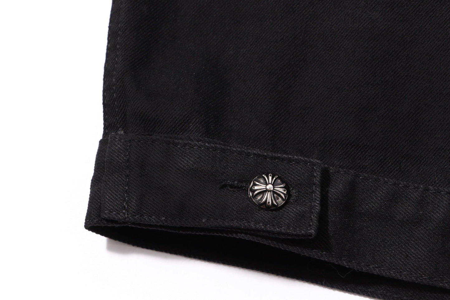 Chrome Hearts Multi Cross Studded Denimjacke – Schwarzer Gothic Streetwear Mantel H49