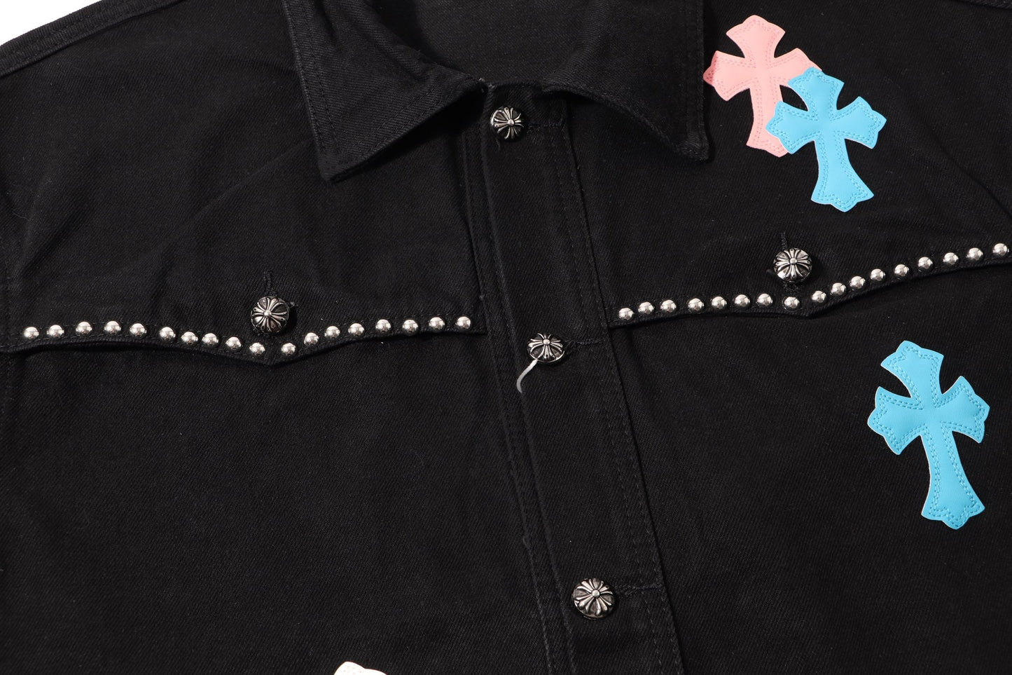 Chrome Hearts Multi Cross Studded Denimjacke – Schwarzer Gothic Streetwear Mantel H49