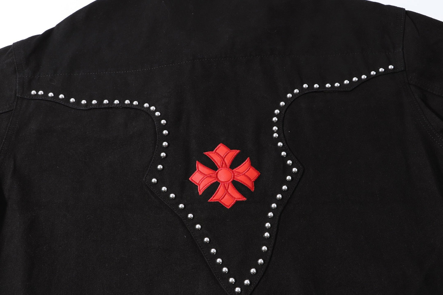 Chrome Hearts Multi Cross Studded Denimjacke – Schwarzer Gothic Streetwear Mantel H49