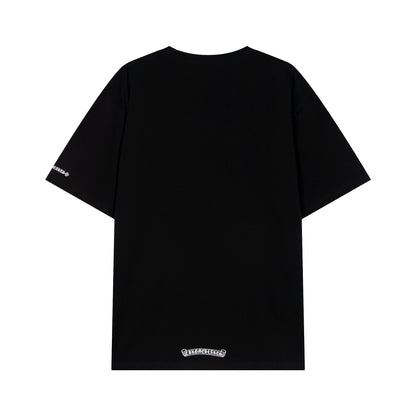 T-shirt Chrome Hearts à lettres imprimées sanskrit sur la poche et le col TB02