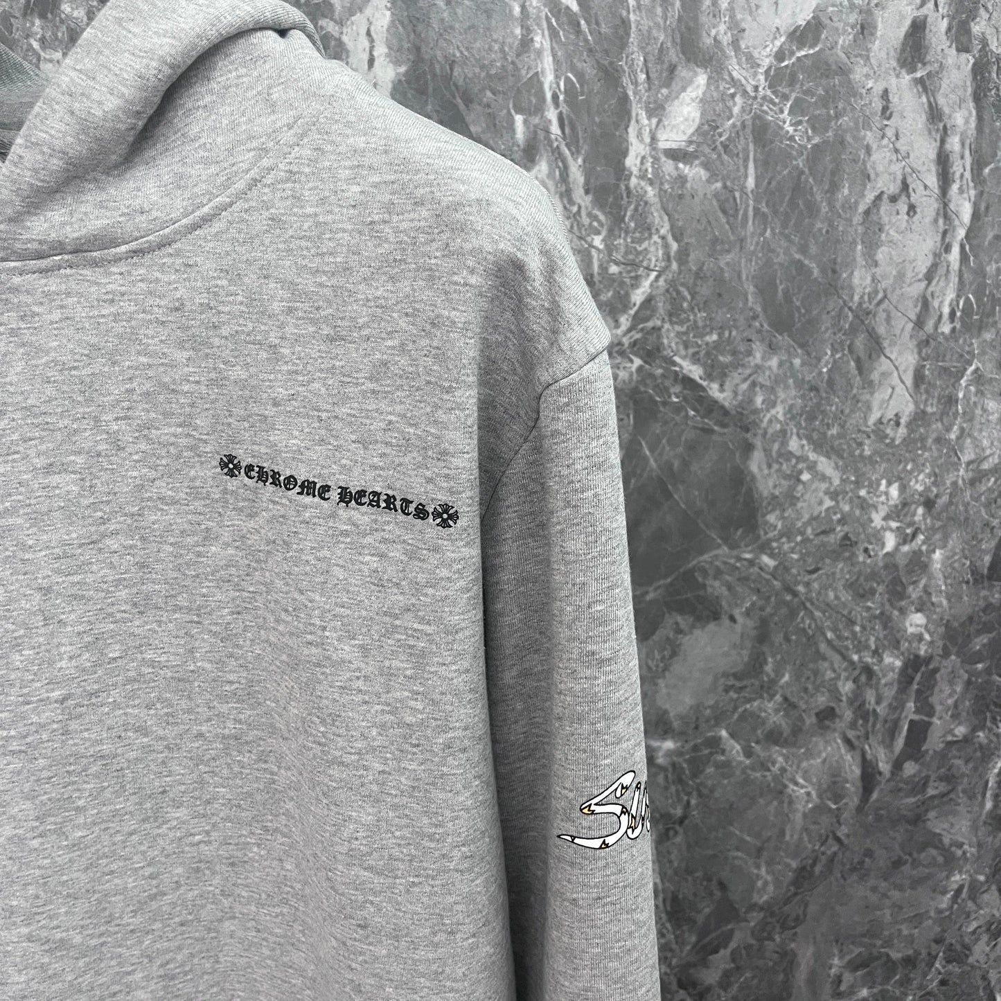 Sweat à capuche Chrome Hearts K7037