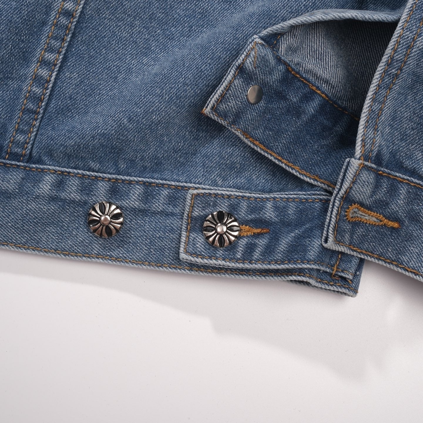 Chrome Hearts Patchwork Jeansjacke – Vintage Blue Gothic Street Jacke 0789