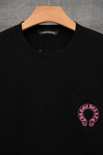 Chrome Hearts T-Shirt mit Sanskrit-Buchstabenprint und kurzen Ärmeln KT36